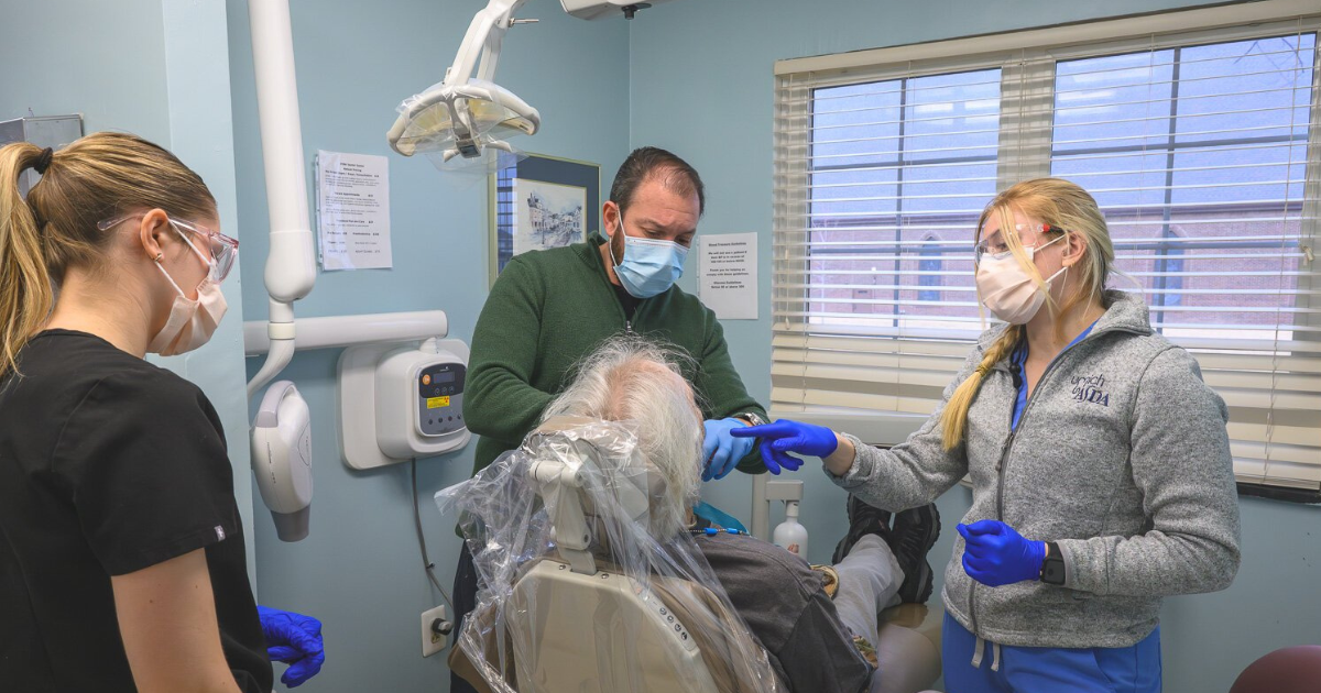 Doctors expand dental care access for veterans in need Doctors expand dental care access for veterans in need